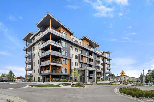109-2520 Hackett Cres, Central Saanich, BC - Outdoor With Facade