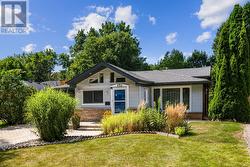 532 ELWOOD ROAD  Burlington, ON L7M 3C7