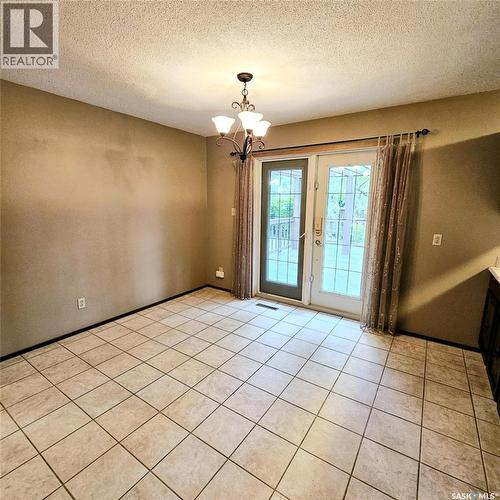 515 Grant Bay, Esterhazy, SK - Indoor Photo Showing Other Room