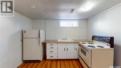 2637 Melrose Avenue, Saskatoon, SK - Indoor Photo Showing Kitchen