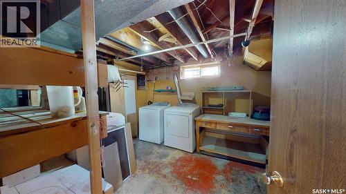 2637 Melrose Avenue, Saskatoon, SK - Indoor Photo Showing Laundry Room