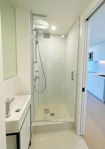 Bathroom - 3408-1210 Rue Jeanne-Mance, Montréal (Ville-Marie), QC - Indoor Photo Showing Bathroom