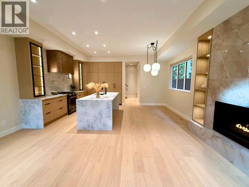 781 Martin Avenue Unit# 4, Kelowna, BC - Indoor Photo Showing Kitchen