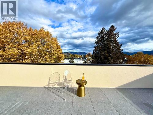 781 Martin Avenue Unit# 4, Kelowna, BC - Outdoor With View