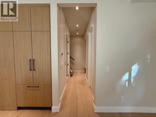 781 Martin Avenue Unit# 4, Kelowna, BC - Indoor Photo Showing Other Room