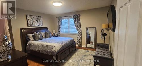 936 Hepburn Road, Milton, ON - Indoor Photo Showing Bedroom