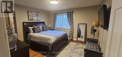936 Hepburn Road, Milton, ON - Indoor Photo Showing Bedroom