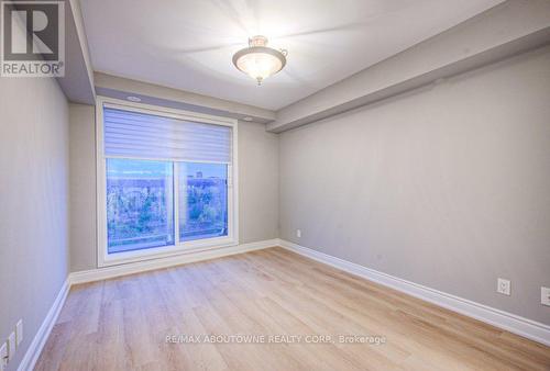 321 - 3078 Sixth Line, Oakville, ON - Indoor Photo Showing Other Room