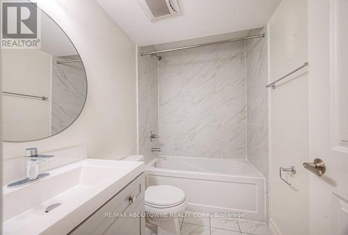 321 - 3078 Sixth Line, Oakville, ON - Indoor Photo Showing Bathroom