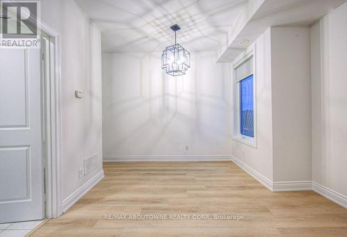 321 - 3078 Sixth Line, Oakville, ON - Indoor Photo Showing Other Room