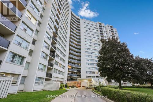 1203 - 530 LOLITA GARDENS  Mississauga, ON L5A 3T2