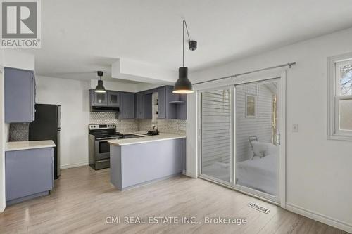 360 Culpepper Place, Waterloo, ON - Indoor Photo Showing Kitchen