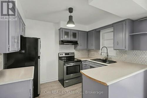 360 Culpepper Place, Waterloo, ON - Indoor Photo Showing Kitchen With Upgraded Kitchen