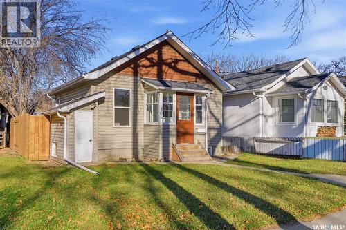 806 31St Street W, Saskatoon, SK - Outdoor With Facade