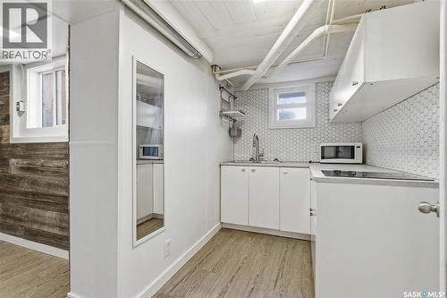 806 31St Street W, Saskatoon, SK - Indoor