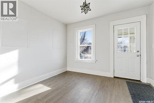 806 31St Street W, Saskatoon, SK - Indoor Photo Showing Other Room