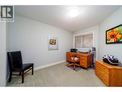 2nd bedroom main floor - 