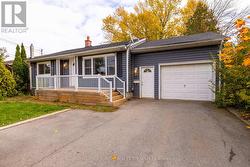 40 KERMAN AVENUE  Grimsby, ON L3M 3W5