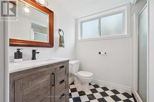 7828 Sixth Line E, Centre Wellington (Elora/Salem), ON - Indoor Photo Showing Bathroom