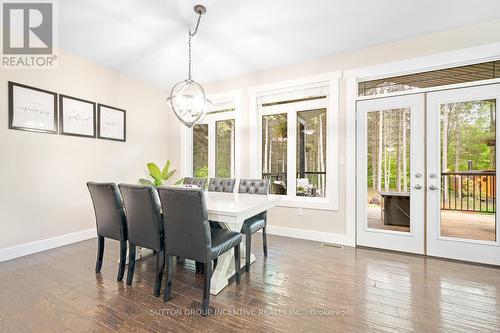 7070 93 Highway, Tiny, ON - Indoor Photo Showing Dining Room