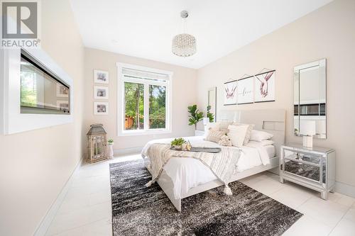 7070 93 Highway, Tiny, ON - Indoor Photo Showing Bedroom