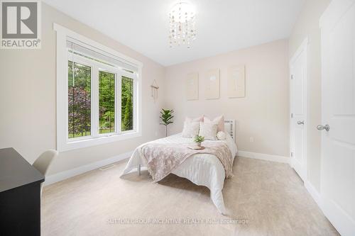 7070 93 Highway, Tiny, ON - Indoor Photo Showing Bedroom