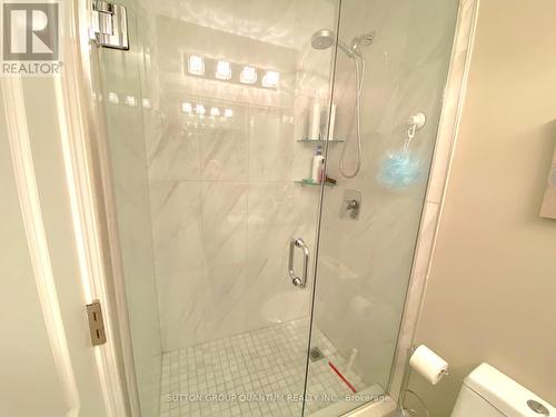 5477 Schueller Crescent, Burlington, ON - Indoor Photo Showing Bathroom