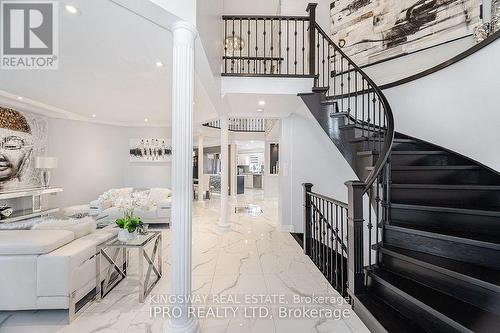 923 Bristol Road W, Mississauga, ON - Indoor Photo Showing Other Room