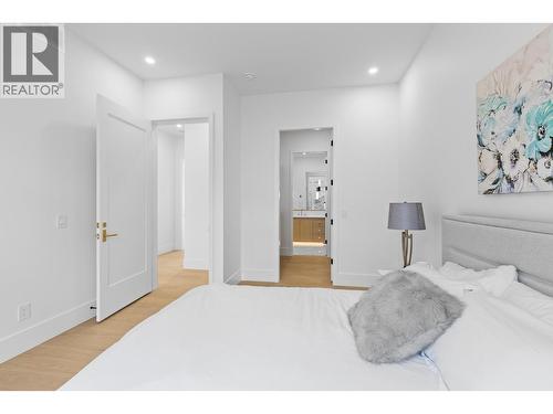 1359 Vineyard Drive, West Kelowna, BC - Indoor Photo Showing Bedroom