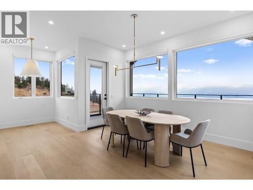 1359 Vineyard Drive, West Kelowna, BC - Indoor Photo Showing Dining Room