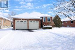 315 WOODWARD AVENUE  Selwyn, ON K9L 1K2