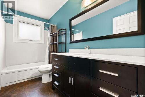 131 Daffodil Crescent, Regina, SK - Indoor Photo Showing Bathroom