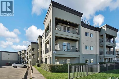 119 110 Hampton Circle, Saskatoon, SK - Outdoor With Facade