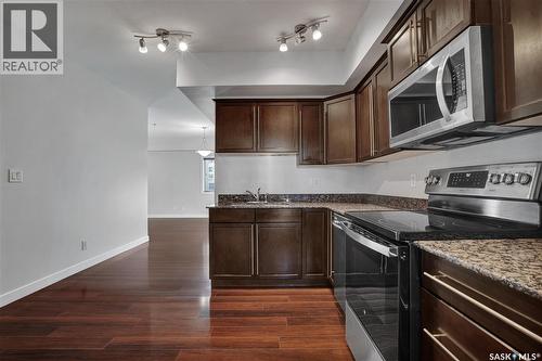 119 110 Hampton Circle, Saskatoon, SK - Indoor Photo Showing Kitchen