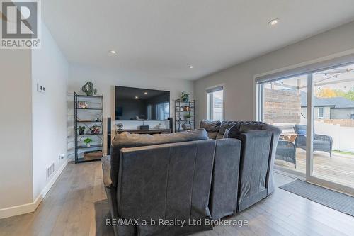 109 Denrich Avenue, Tillsonburg, ON - Indoor Photo Showing Other Room