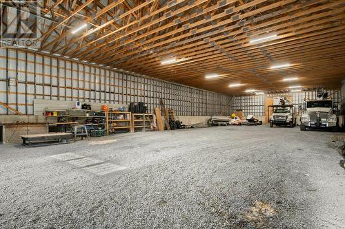 8061 County Rd 2, Greater Napanee (Greater Napanee), ON - Indoor Photo Showing Garage