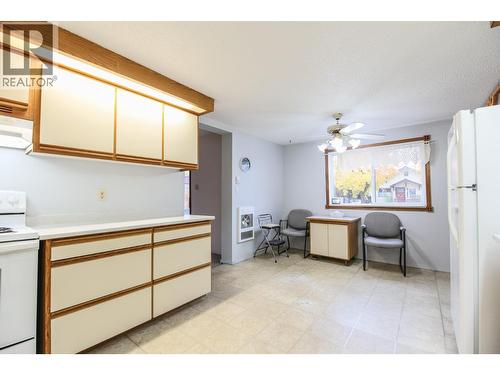 8507 72 Nd Avenue, Osoyoos, BC - Indoor Photo Showing Other Room