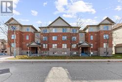 2 - 38 BARNSTONE DRIVE  Ottawa, ON K2G 4R6