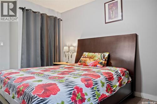 265 Magee Crescent, Regina, SK - Indoor Photo Showing Bedroom