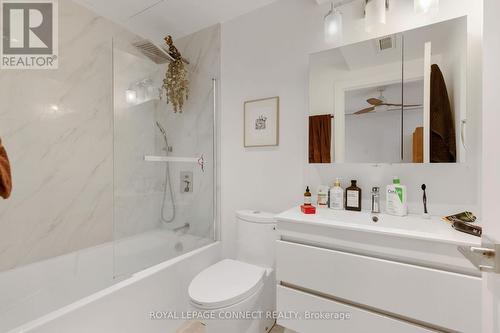16 Rosemount Avenue, Toronto, ON - Indoor Photo Showing Bathroom