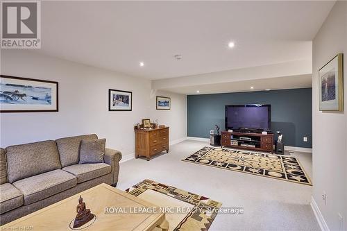 9 Sassafras Row, Fort Erie (Ridgeway), ON - Indoor Photo Showing Living Room