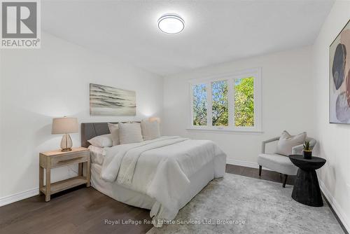2938 Mulberry Drive, Oakville (Cv Clearview), ON - Indoor Photo Showing Bedroom