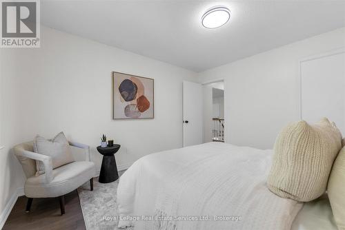 2938 Mulberry Drive, Oakville (Cv Clearview), ON - Indoor Photo Showing Bedroom