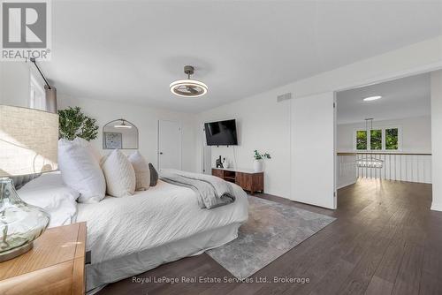2938 Mulberry Drive, Oakville (Cv Clearview), ON - Indoor Photo Showing Bedroom