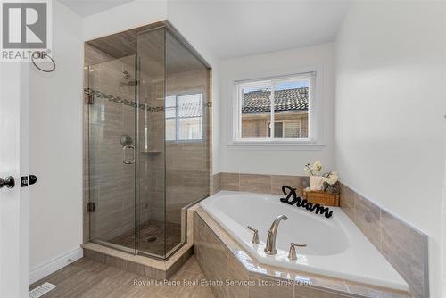2938 Mulberry Drive, Oakville (Cv Clearview), ON - Indoor Photo Showing Bathroom
