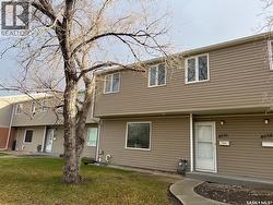 4036 Castle ROAD  Regina, SK S4S 6A4