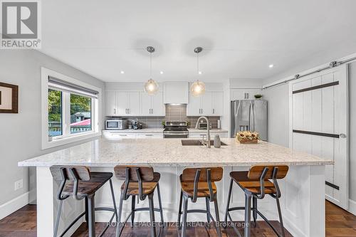 55 Joseph Street, Toronto, ON - Indoor Photo Showing Kitchen With Upgraded Kitchen