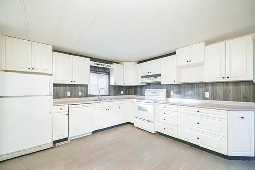 4982 Spruce Avenue, Canal Flats, BC 