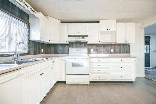 4982 Spruce Avenue, Canal Flats, BC 