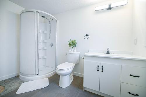 4982 Spruce Avenue, Canal Flats, BC 